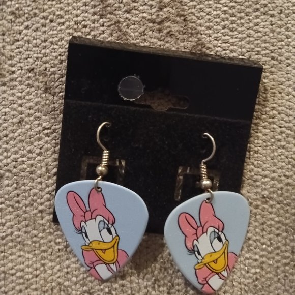 DAISY DUCK Jewelry Daisy Duck Guitar Pick Up Poshmark